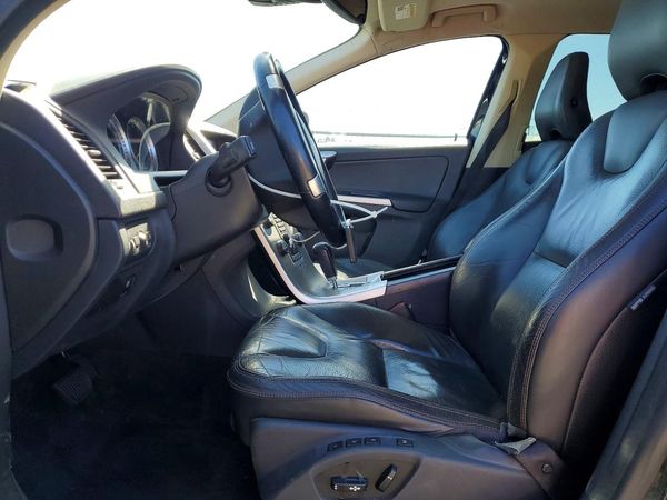 2012 VOLVO XC60