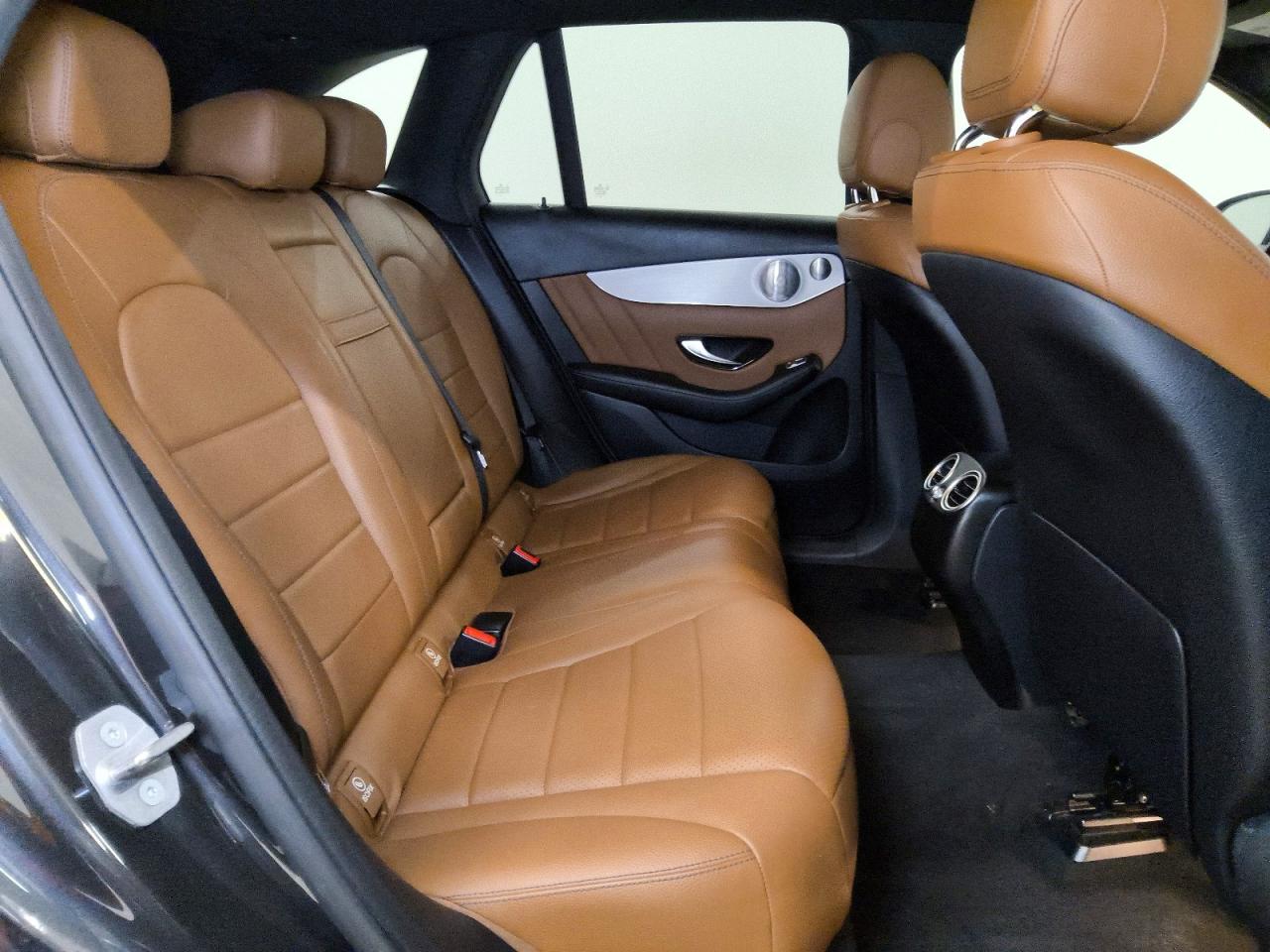2021 MERCEDES-BENZ GLC GLC300