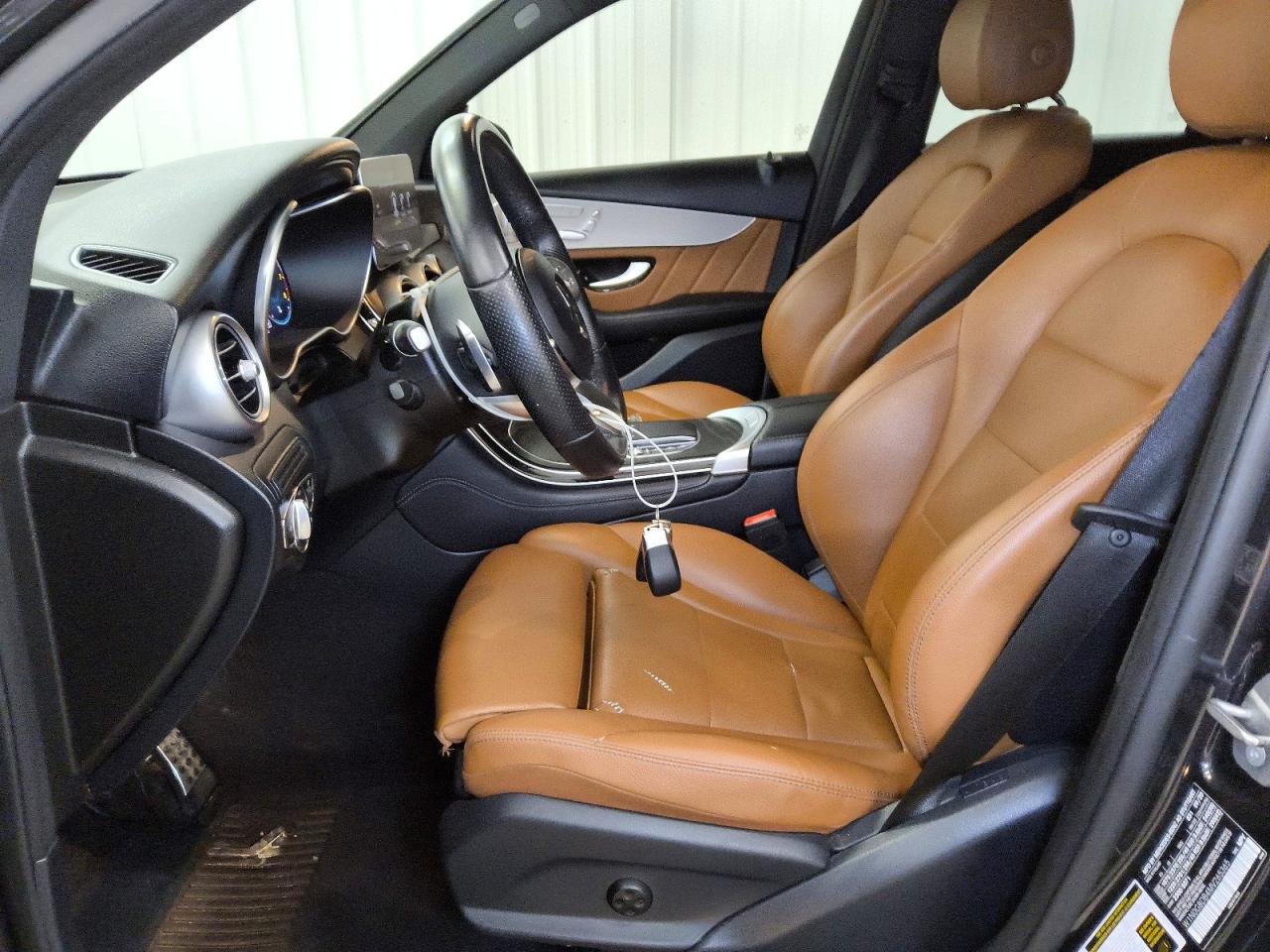 2021 MERCEDES-BENZ GLC GLC300