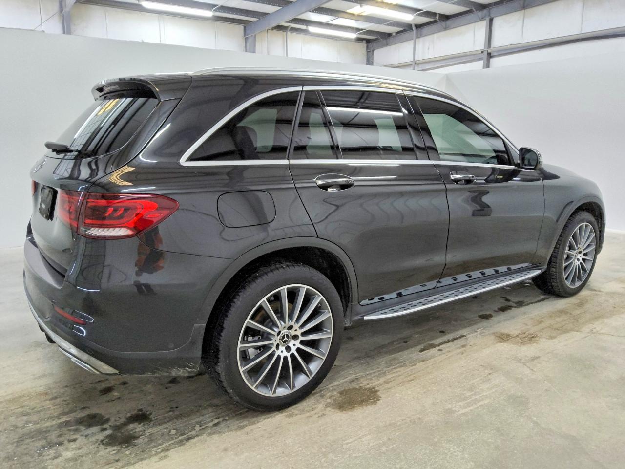 2021 MERCEDES-BENZ GLC GLC300