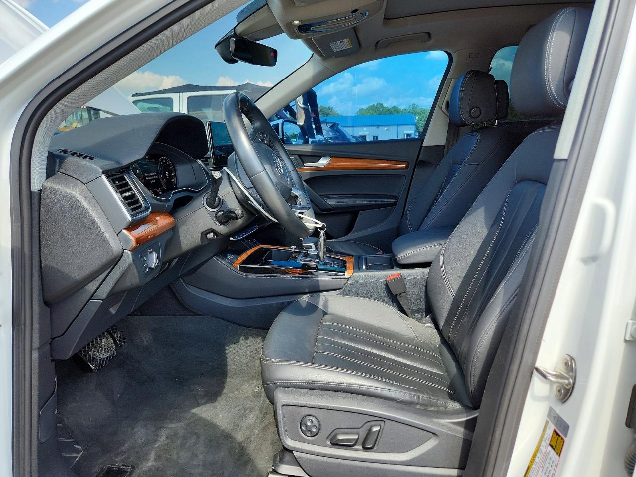2022 AUDI Q5