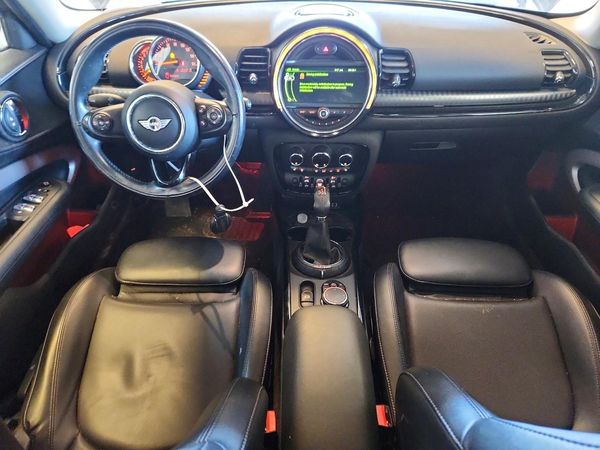 2017 MINI COOPER
