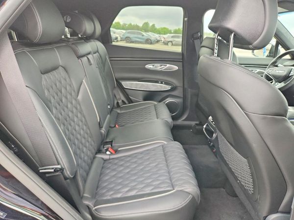 2024 GENESIS GV70