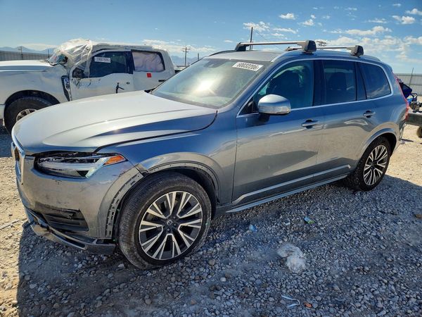 2020 VOLVO XC90 Momentum