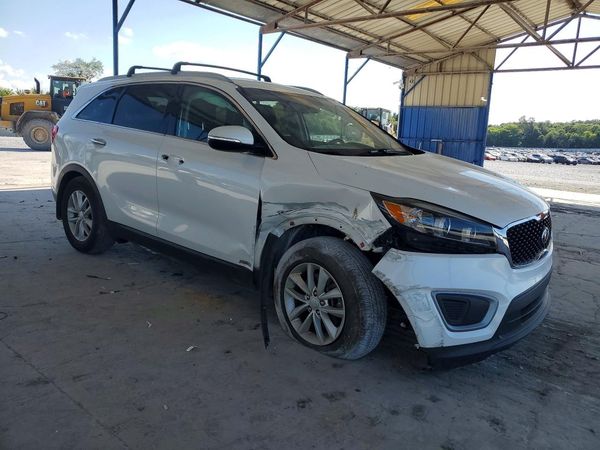 2016 KIA SORENTO L / LX