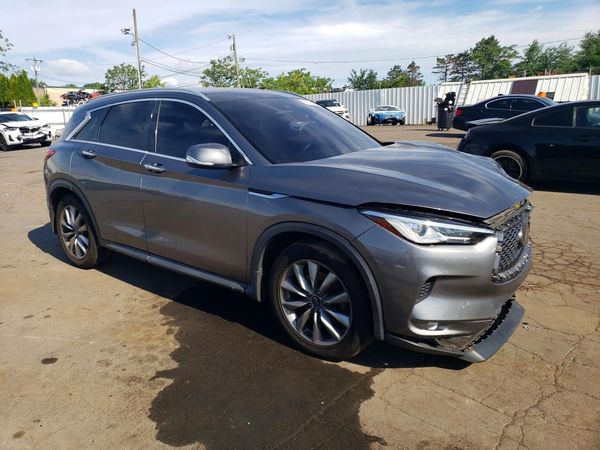 2021 INFINITI QX50 Luxe — Passenger 3/4