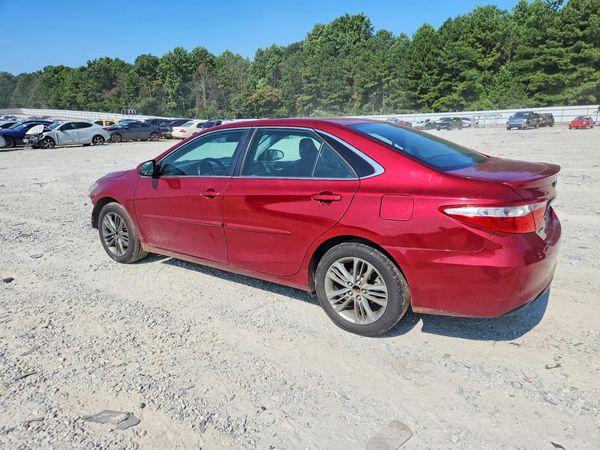 2015 TOYOTA CAMRY