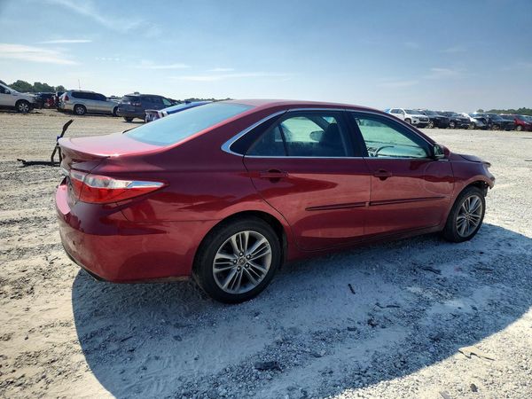 2015 TOYOTA CAMRY