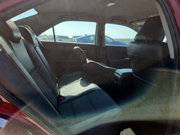 2015 TOYOTA CAMRY