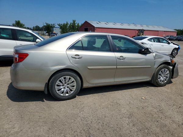 2013 TOYOTA CAMRY