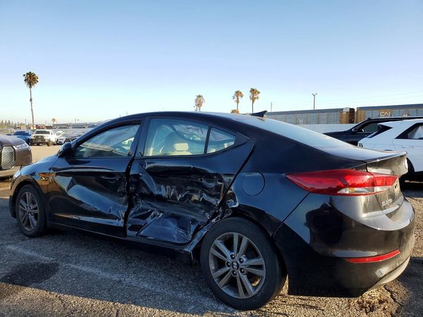 2017 HYUNDAI ELANTRA