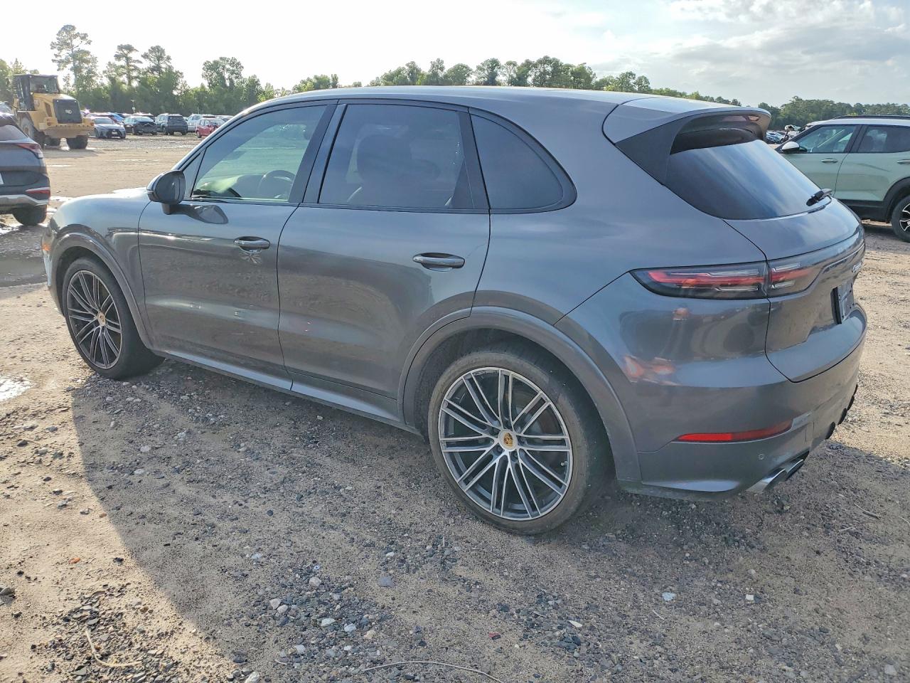 2019 PORSCHE CAYENNE S