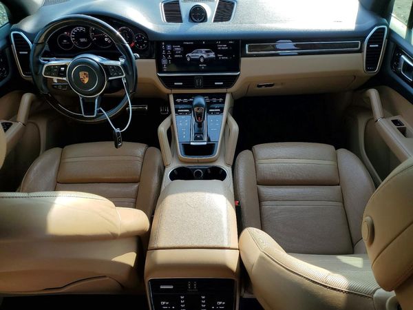 2019 PORSCHE CAYENNE S