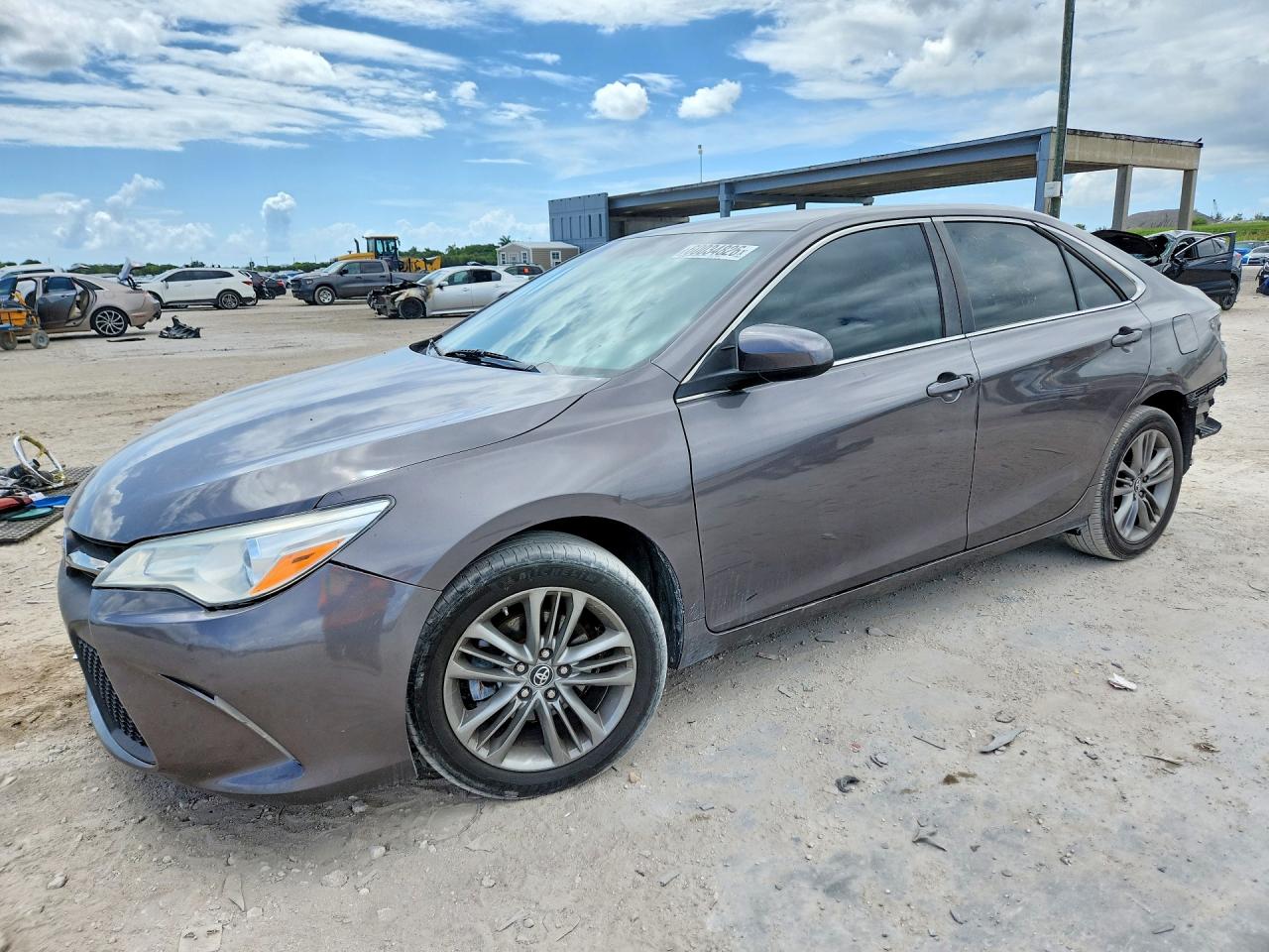 2017 TOYOTA CAMRY