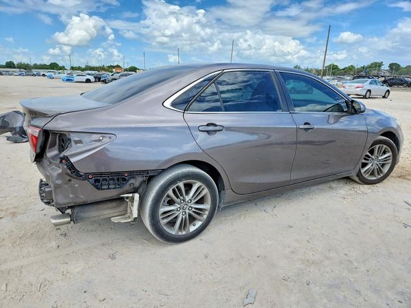 2017 TOYOTA CAMRY