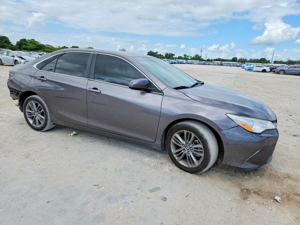 2017 TOYOTA CAMRY