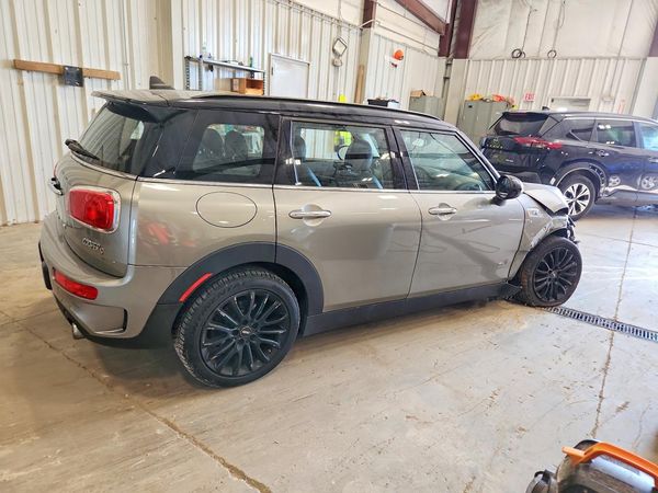 2017 MINI COOPER