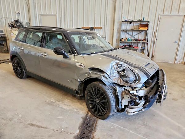 2017 MINI COOPER