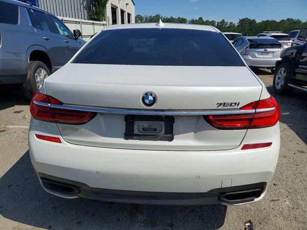 2019 BMW 750