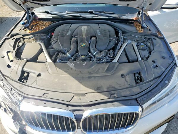 2019 BMW 750