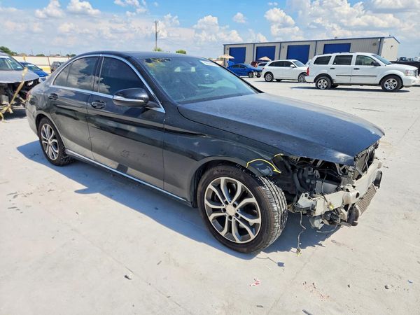 2015 MERCEDES-BENZ C