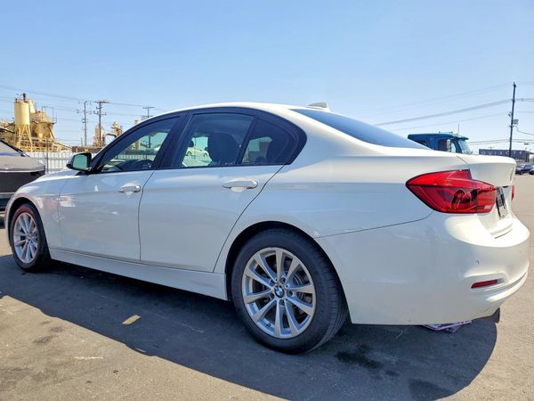 2018 BMW 320