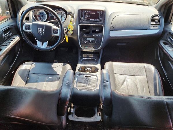 2017 DODGE GRAND CARAVAN GT