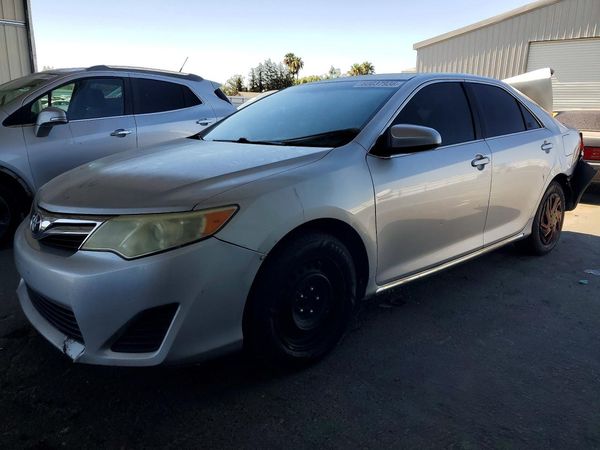 2012 TOYOTA CAMRY