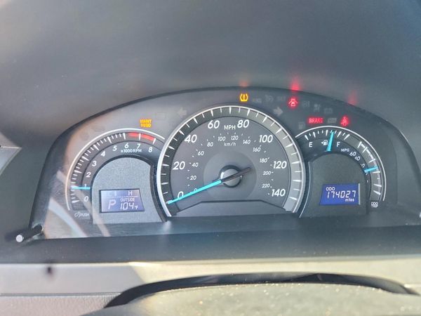 2012 TOYOTA CAMRY