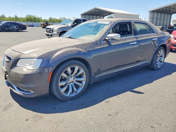 2019 CHRYSLER 300