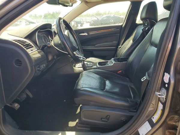 2019 CHRYSLER 300
