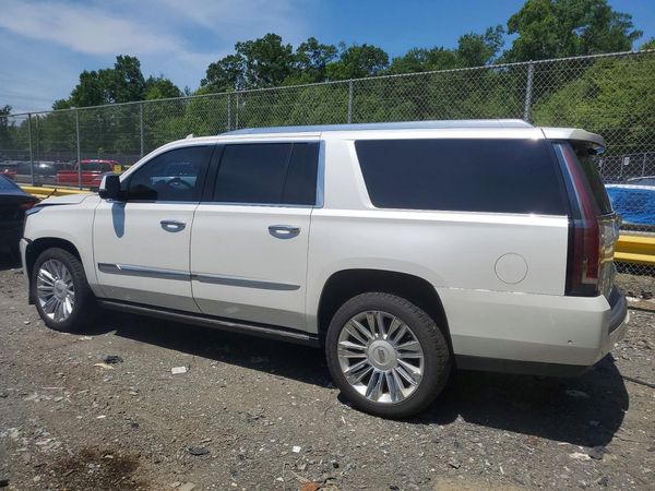 2017 CADILLAC ESCALADE ESV Platinum