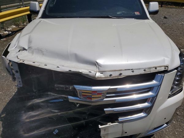 2017 CADILLAC ESCALADE ESV Platinum