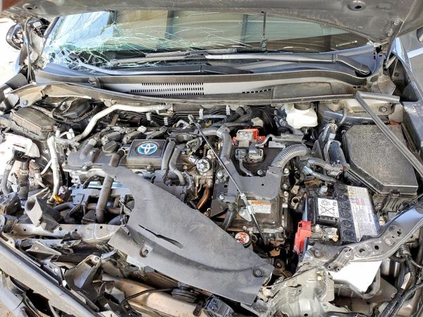2024 TOYOTA COROLLA — Engine bay
