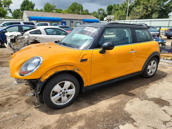 2016 MINI COOPER