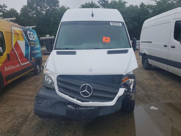 2015 MERCEDES-BENZ SPRINTER
