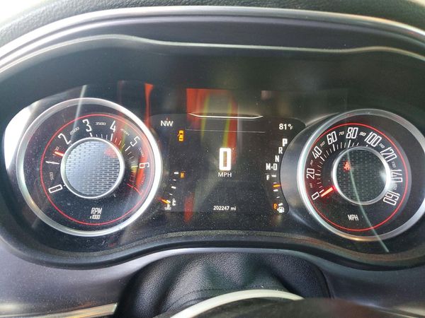 2016 DODGE CHALLENGER SXT