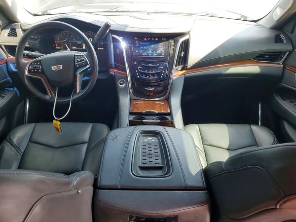 2015 CADILLAC ESCALADE Luxury