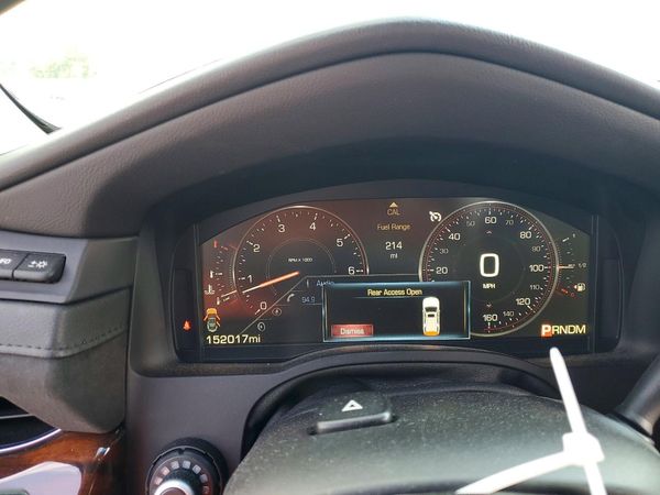 2015 CADILLAC ESCALADE Luxury