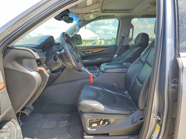 2019 CADILLAC ESCALADE Luxury