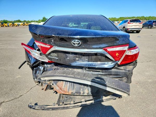 2015 TOYOTA CAMRY