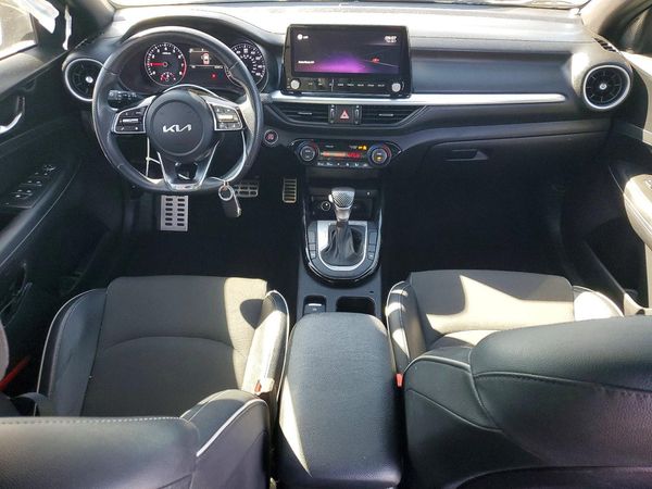 2022 KIA FORTE GT Line