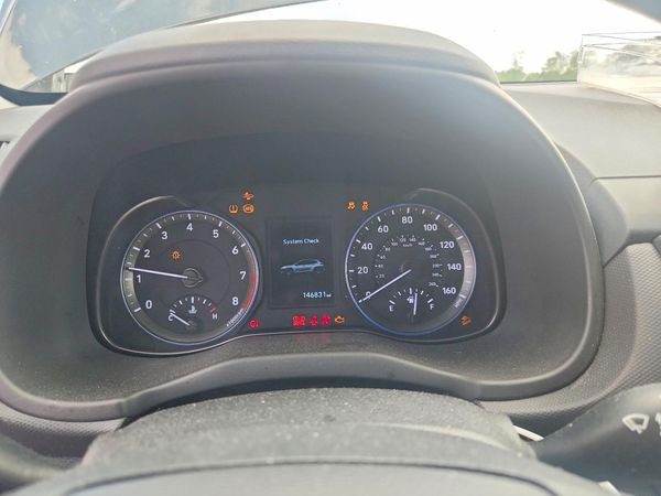 2019 HYUNDAI KONA SE