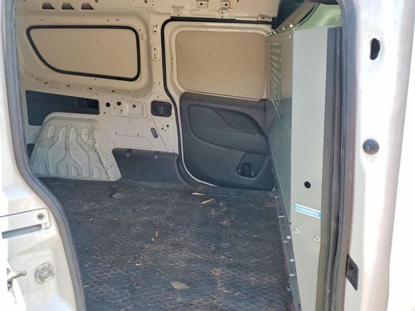2016 RAM PROMASTER CITY SLT