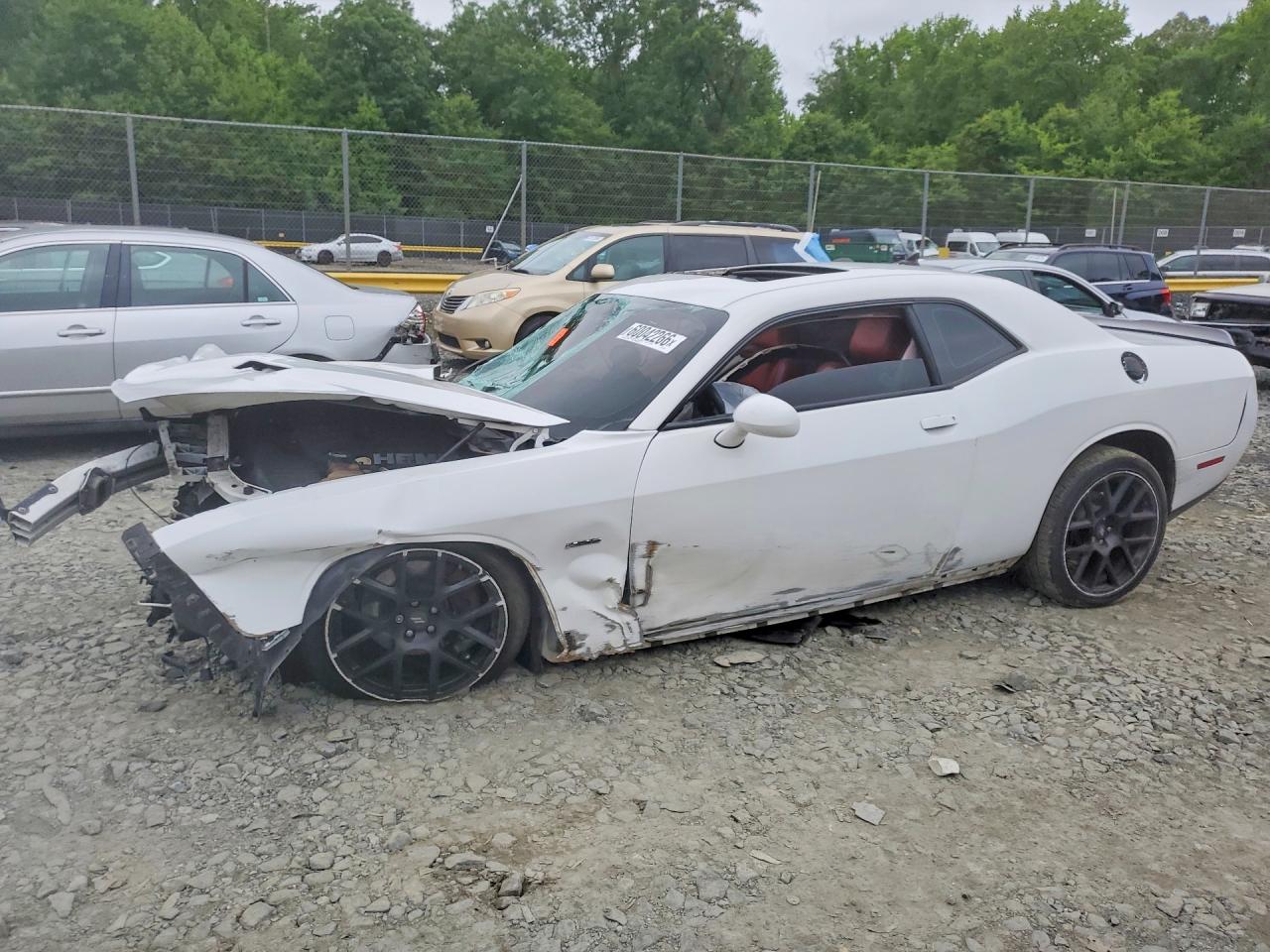 2018 DODGE CHALLENGER R/T — Front 3/4
