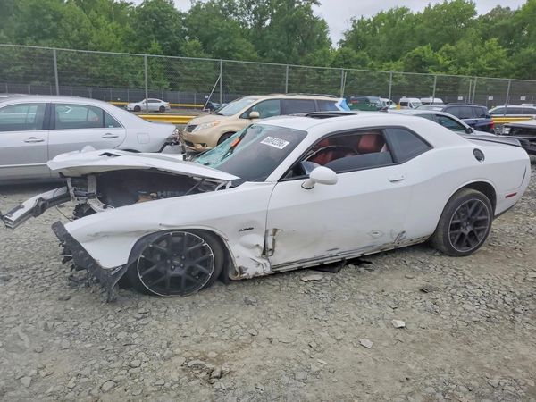 2018 DODGE CHALLENGER R/T — Front 3/4