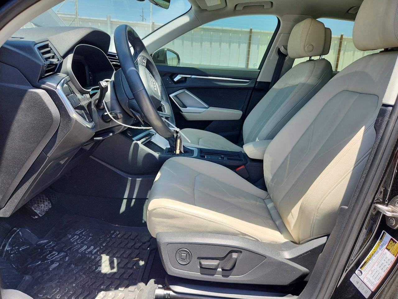 2023 AUDI Q3