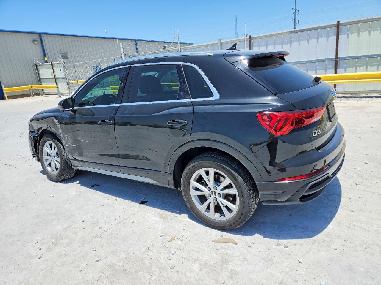 2023 AUDI Q3