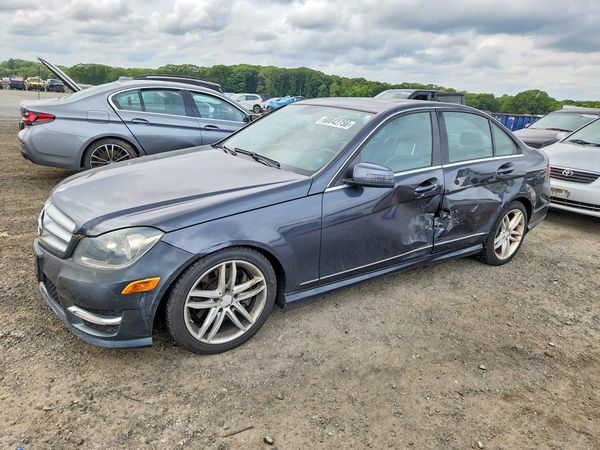 2013 MERCEDES-BENZ C C300