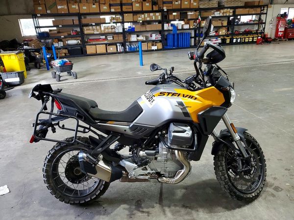 2024 MOTO GUZZI STELVIO